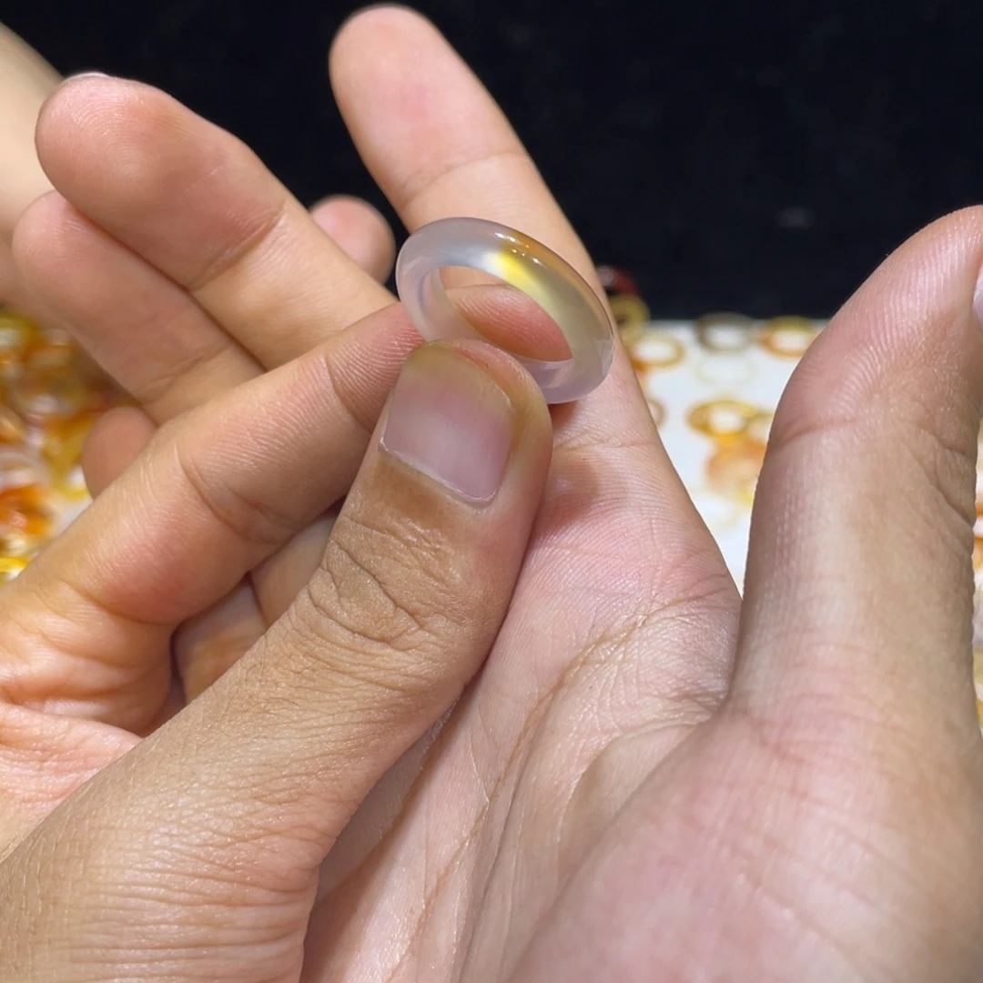 玛瑙/玉髓未镶嵌戒指522号港13 默认瑕疵