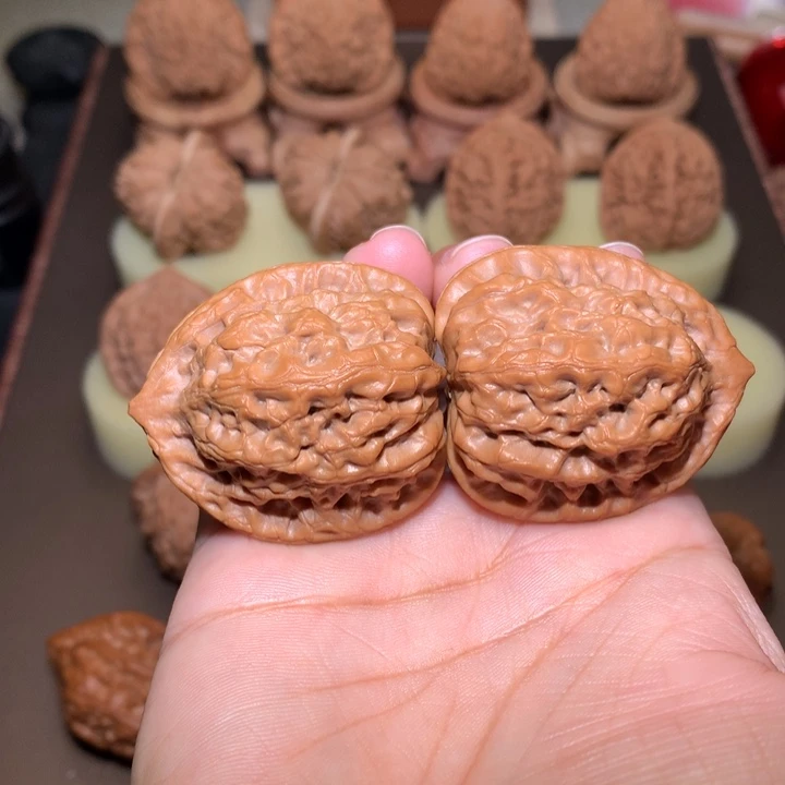 核桃文玩核桃把件佛肚