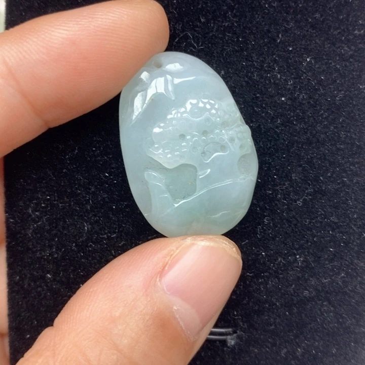 翡翠未镶嵌颈饰61号