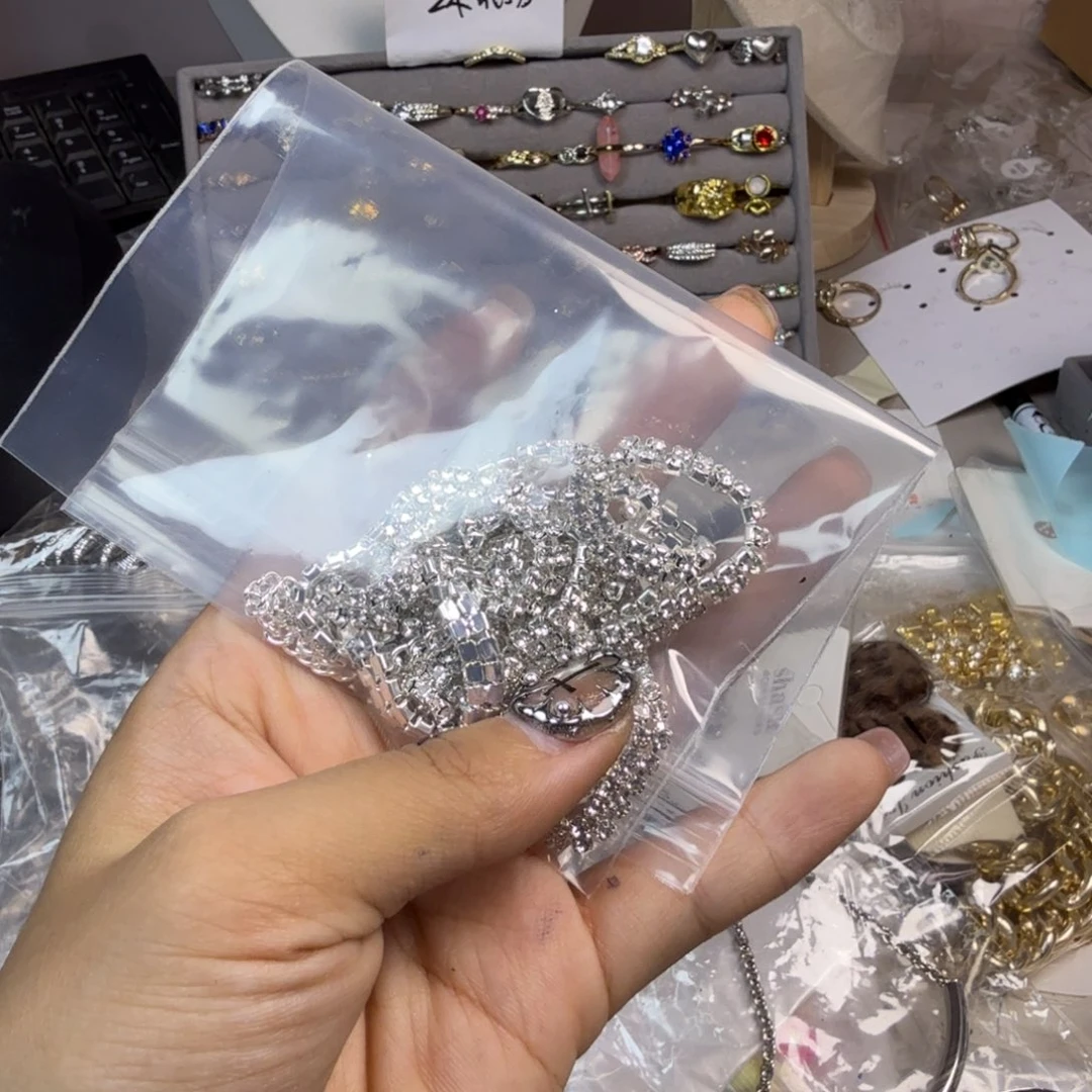 琉璃钛钢合金哈哈哈