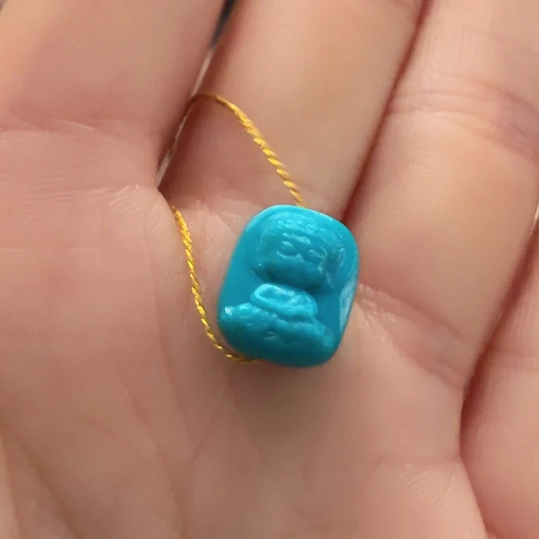 绿松石未镶嵌颈饰