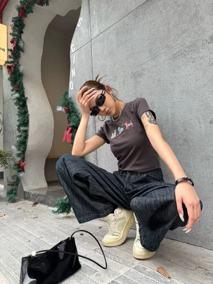 深圳南油TTONE贴布绣黄绿红三只动物纯色设计师圆领宽松T恤