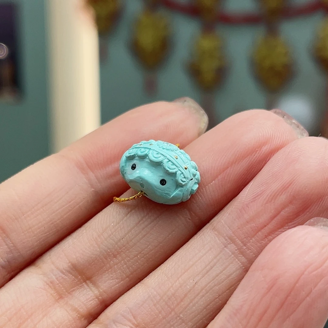 绿松石颈饰未镶嵌