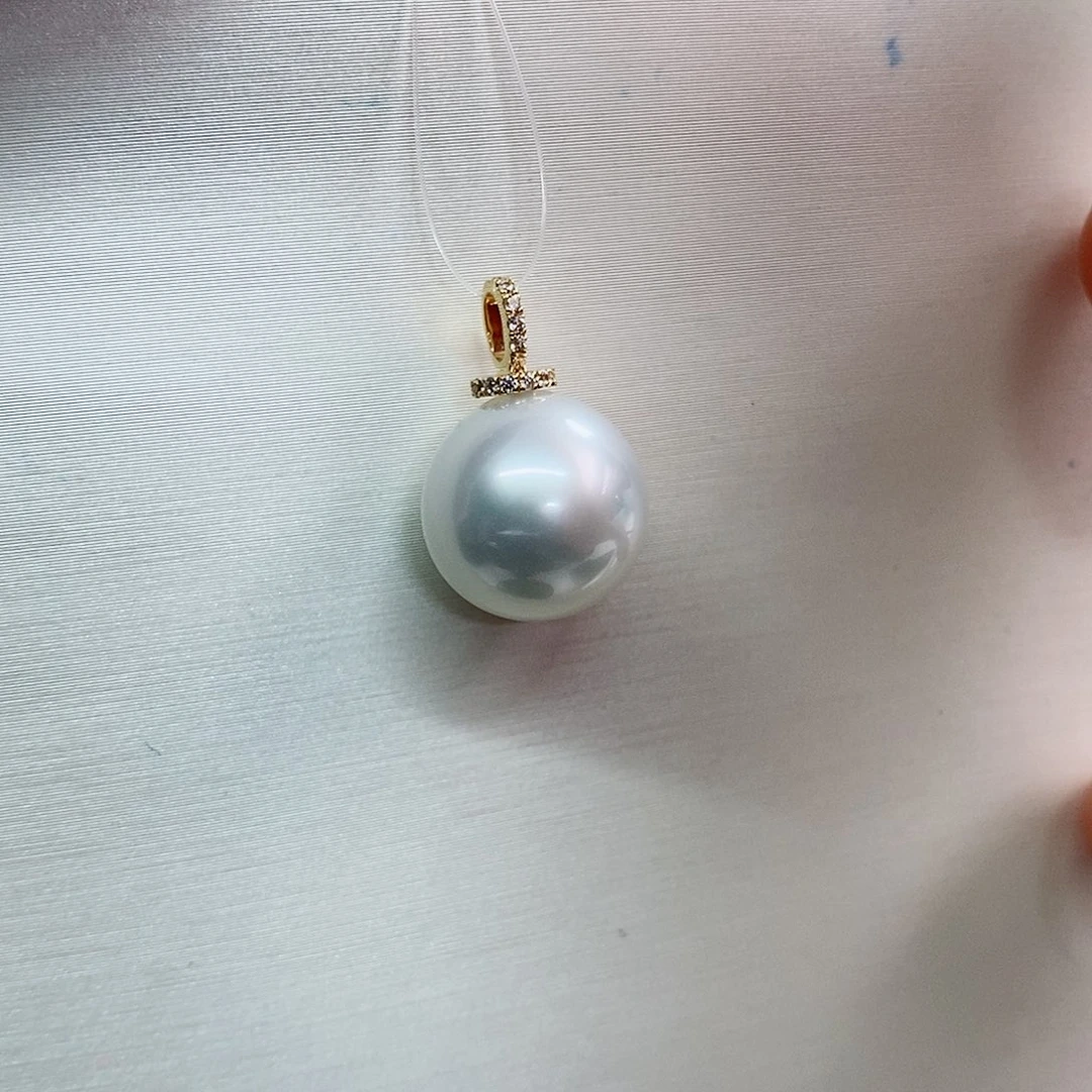 吊坠(不含链)18K金镶嵌海水珍珠11.9
