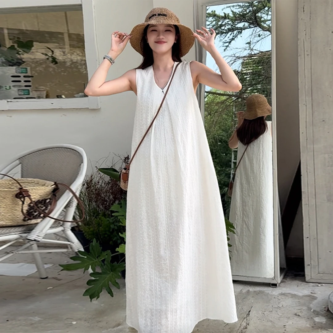 韩系chic夏季法式复古V领宽松休闲纯色过膝长款无袖连衣裙女4891
