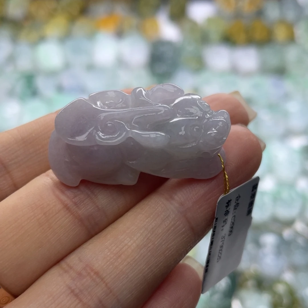 颈饰未镶嵌翡翠貔貅