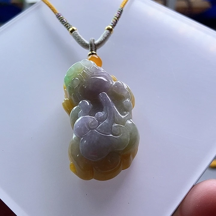 吊坠(赠链)未镶嵌翡翠