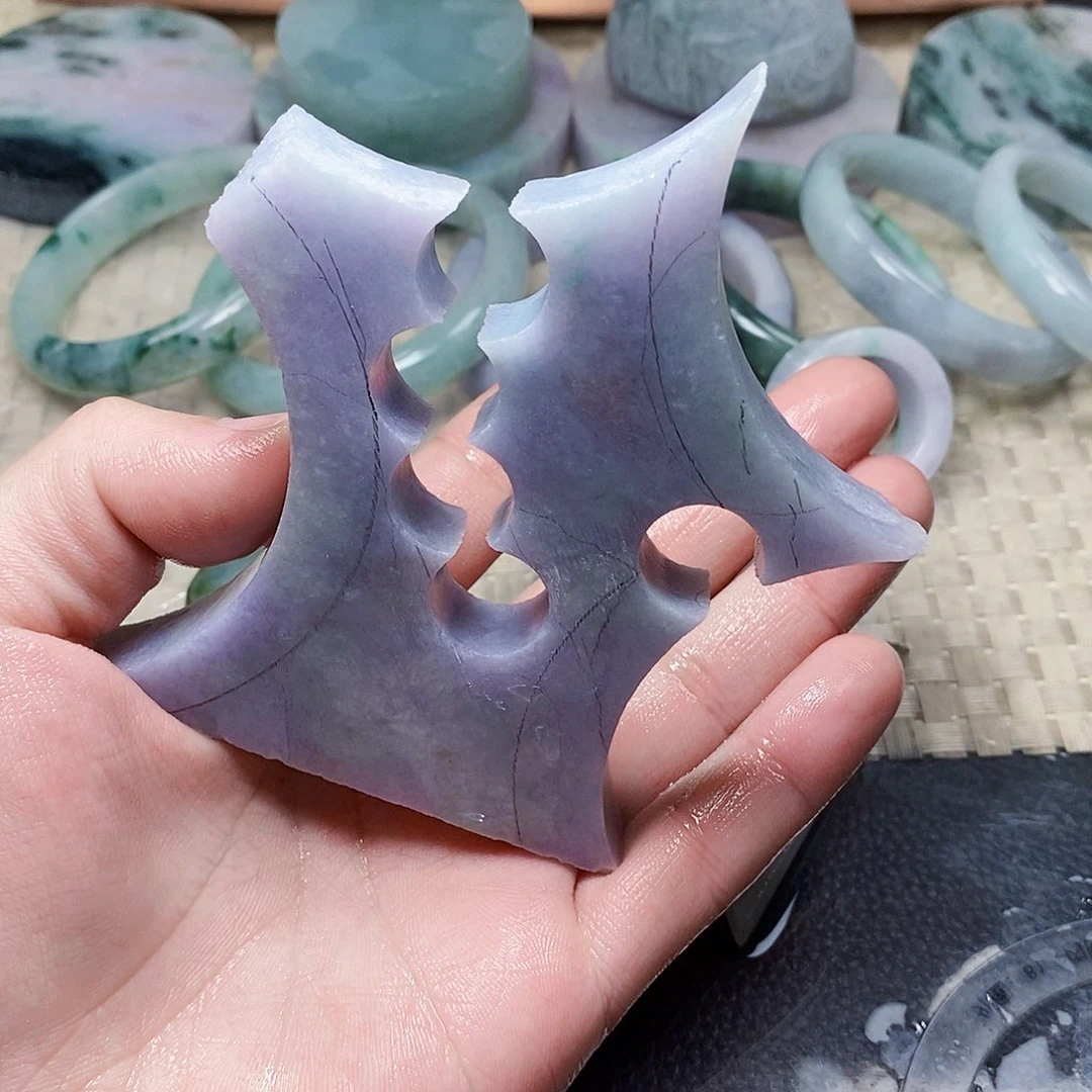 双***双翡翠未镶嵌颈饰888