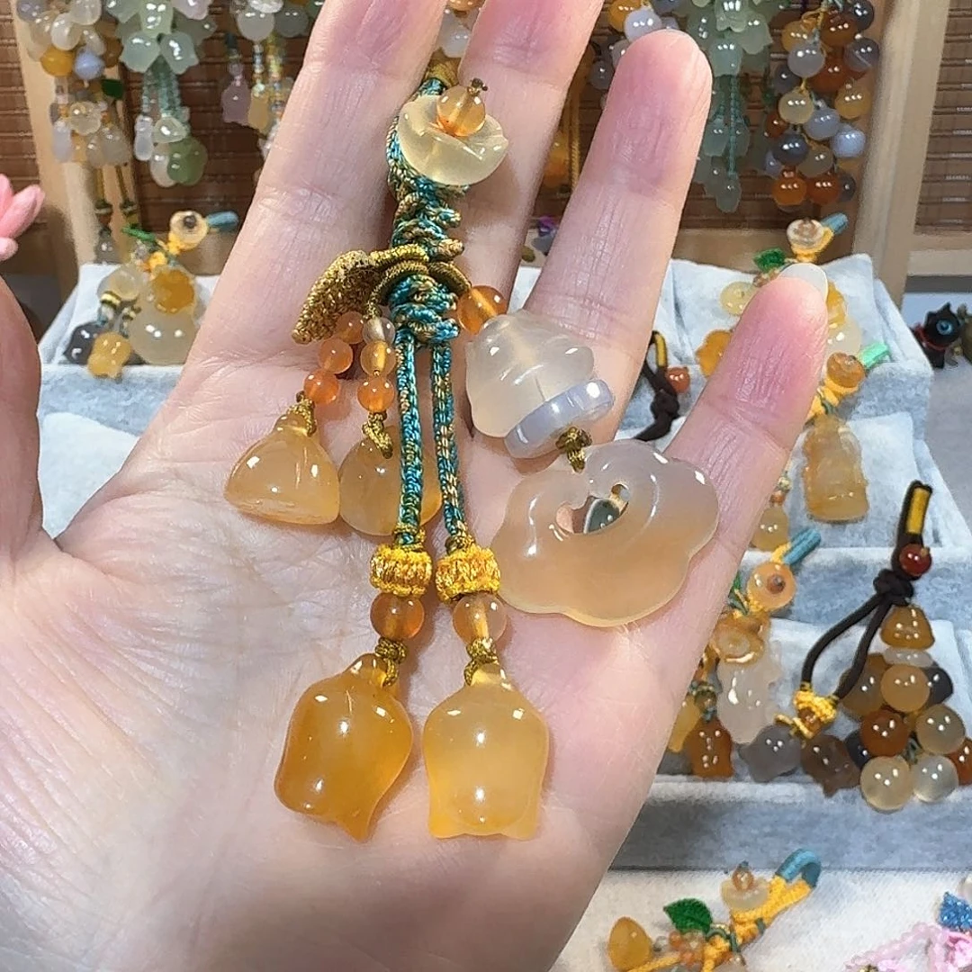 玛瑙/玉髓小挂件福利款不挑不拣通货料子带有包容点未镶嵌