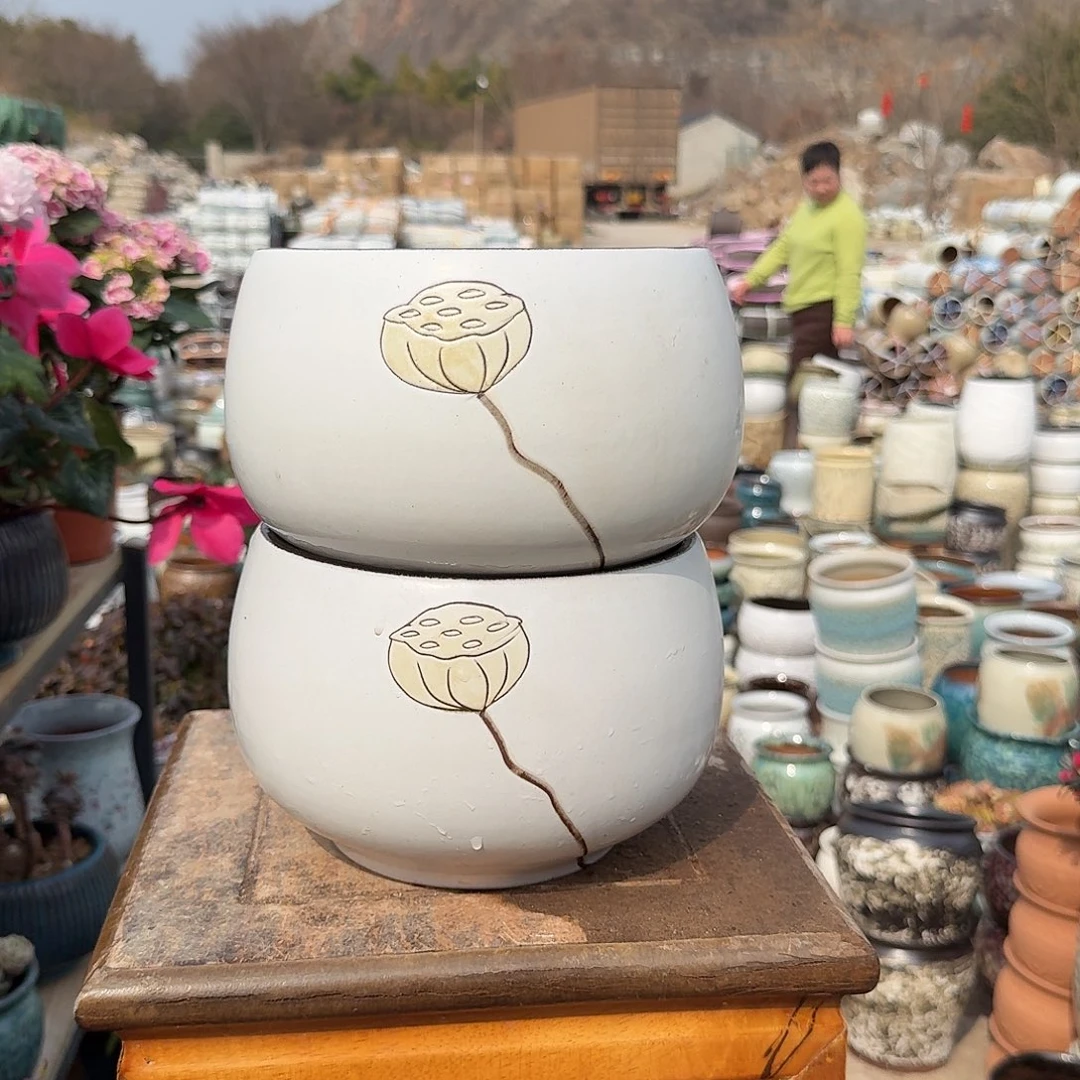 紫砂花盆口19高15（两个莲子白色拼刻绘