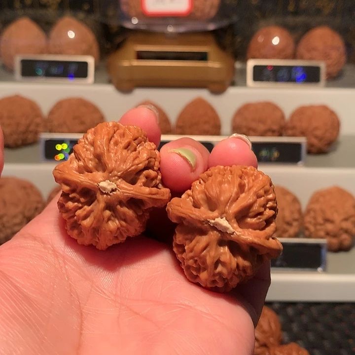 文玩核桃把件红莲