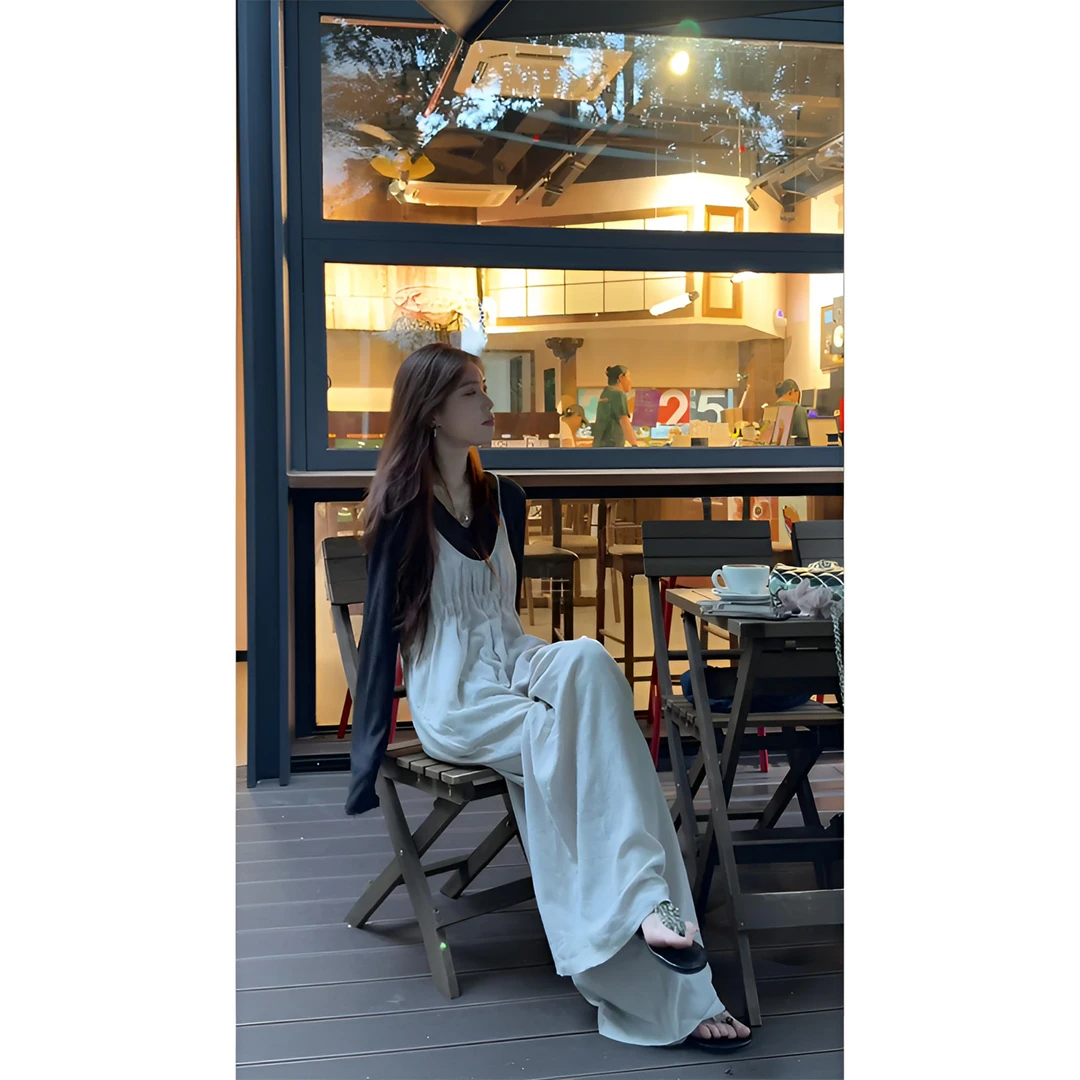 INS CEC韩系洋气别致设计感背带裤一整套内搭V领薄款长袖上衣