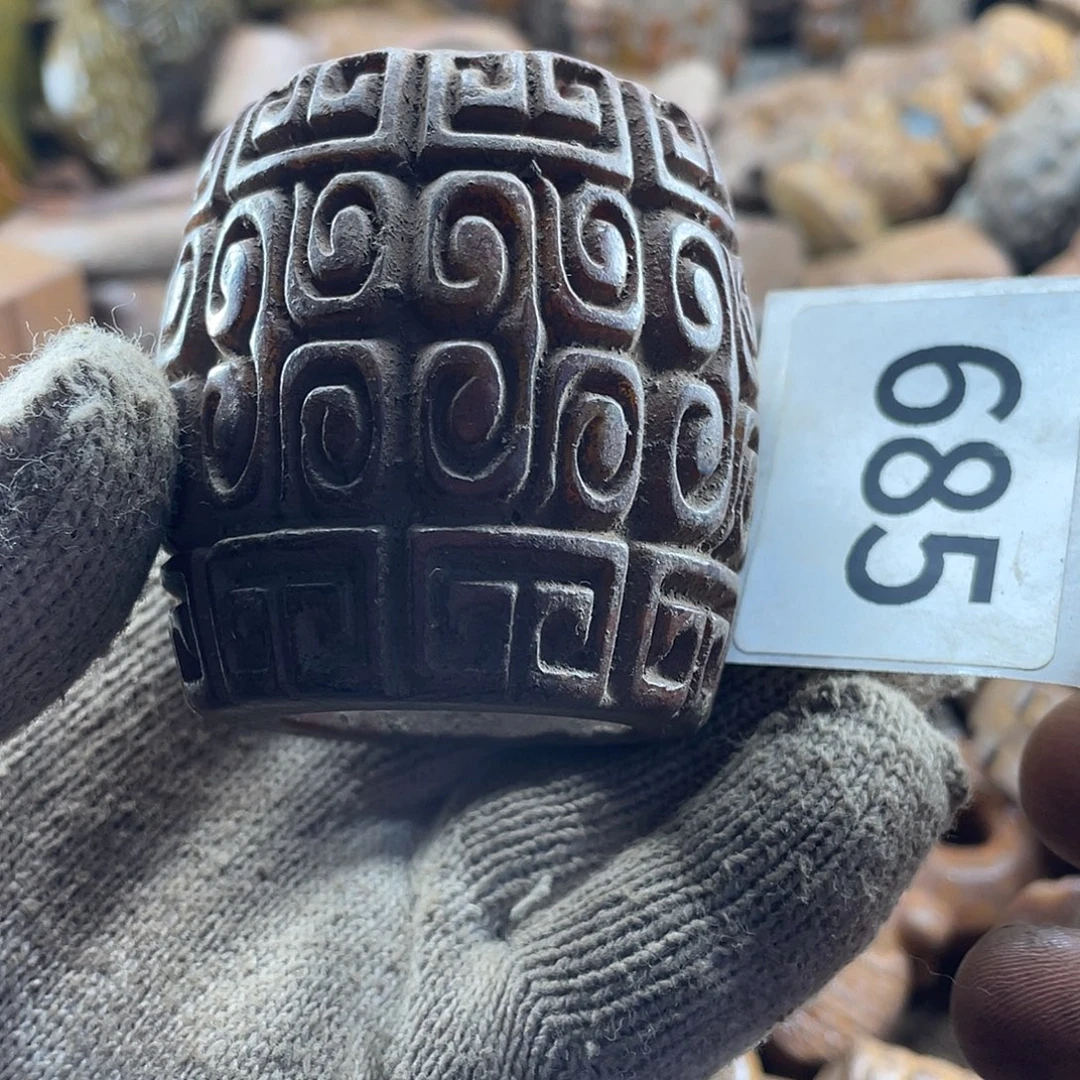 和田玉（糖玉）未镶嵌挂件