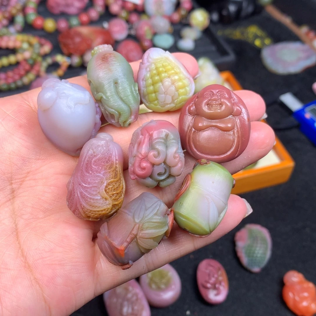 未镶嵌颈饰玛瑙/玉髓一个价格选