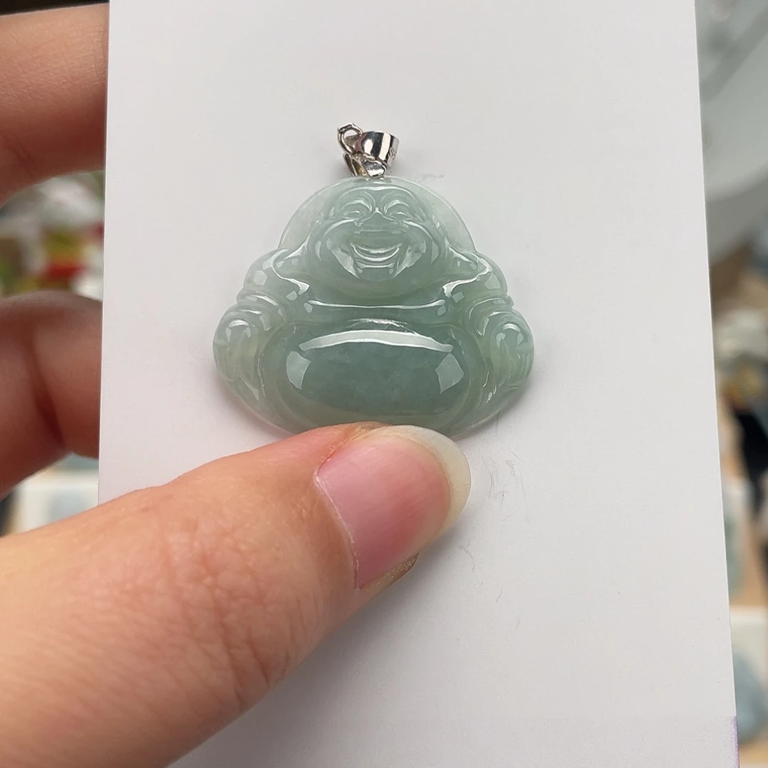 翡翠未镶嵌颈饰佛公