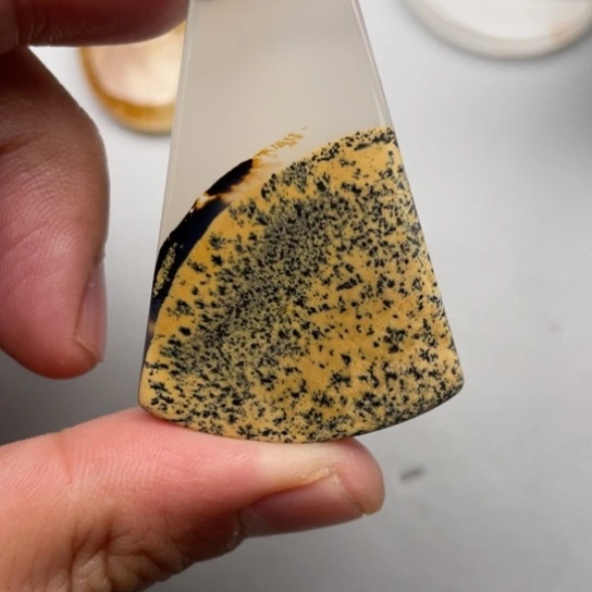 玛瑙/玉髓颈饰未镶嵌超****爹