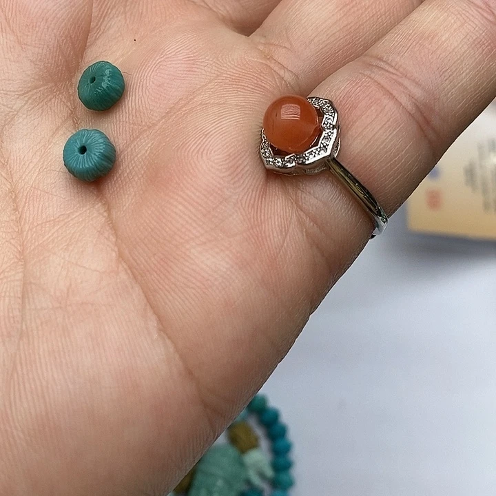 南红玛瑙未镶嵌珠宝奇石