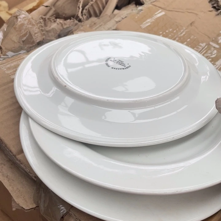 瓷片陶瓷盘子碗砂锅都有