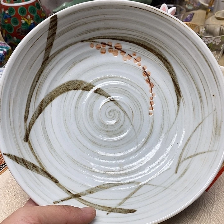 紫砂茶盘杯子的味道就好像被风压一样