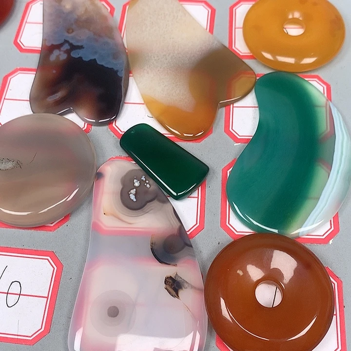 知***了玛瑙/玉髓未镶嵌颈饰