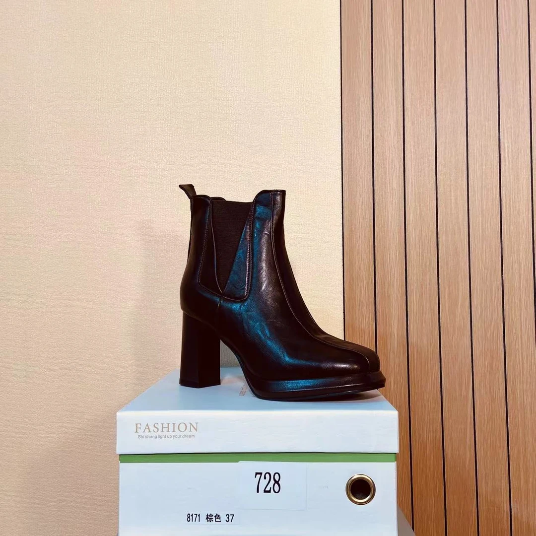 【清仓】2025小个子厚底平增高百搭女鞋728