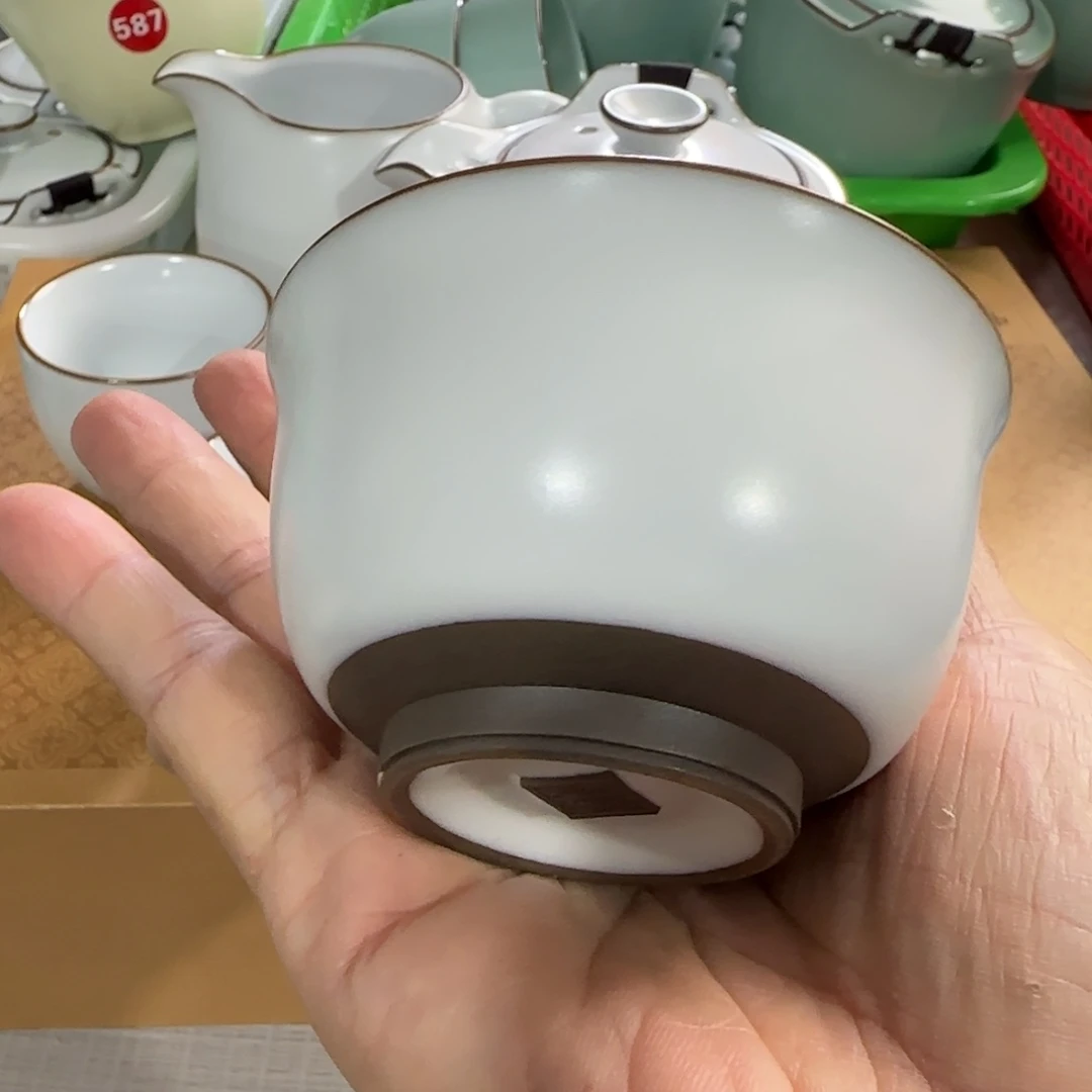 瓷片开播浮力，便宜炸，小微瑕。