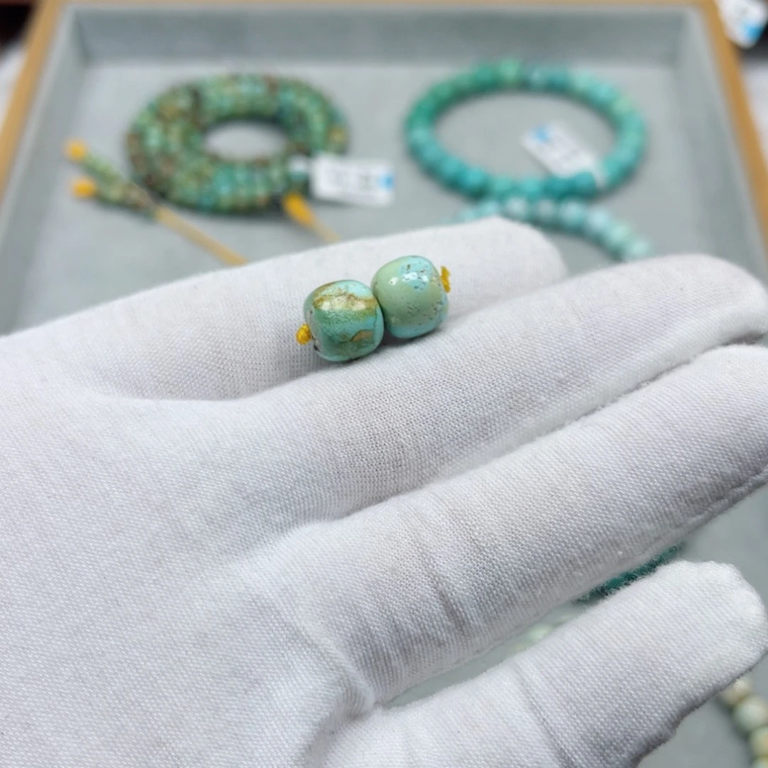 绿松石未镶嵌挂件