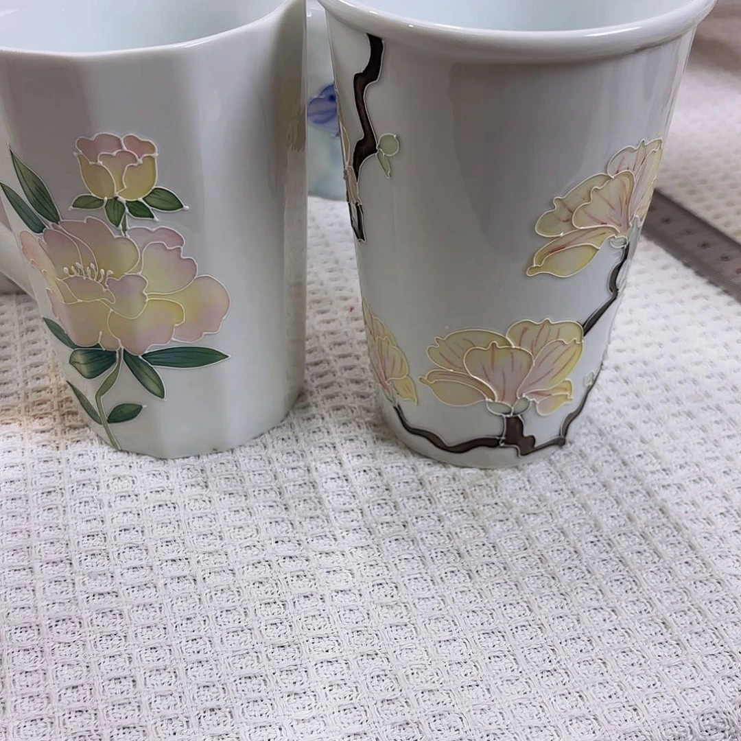 稳***呀手绘高温釉下彩陶瓷