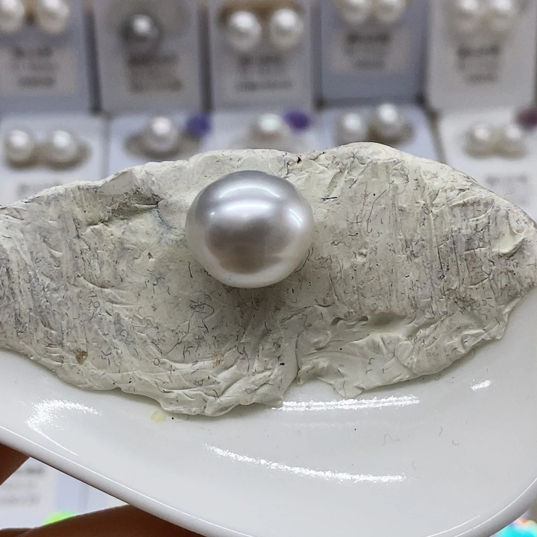 未镶嵌澳白单颗13.5海水珍珠