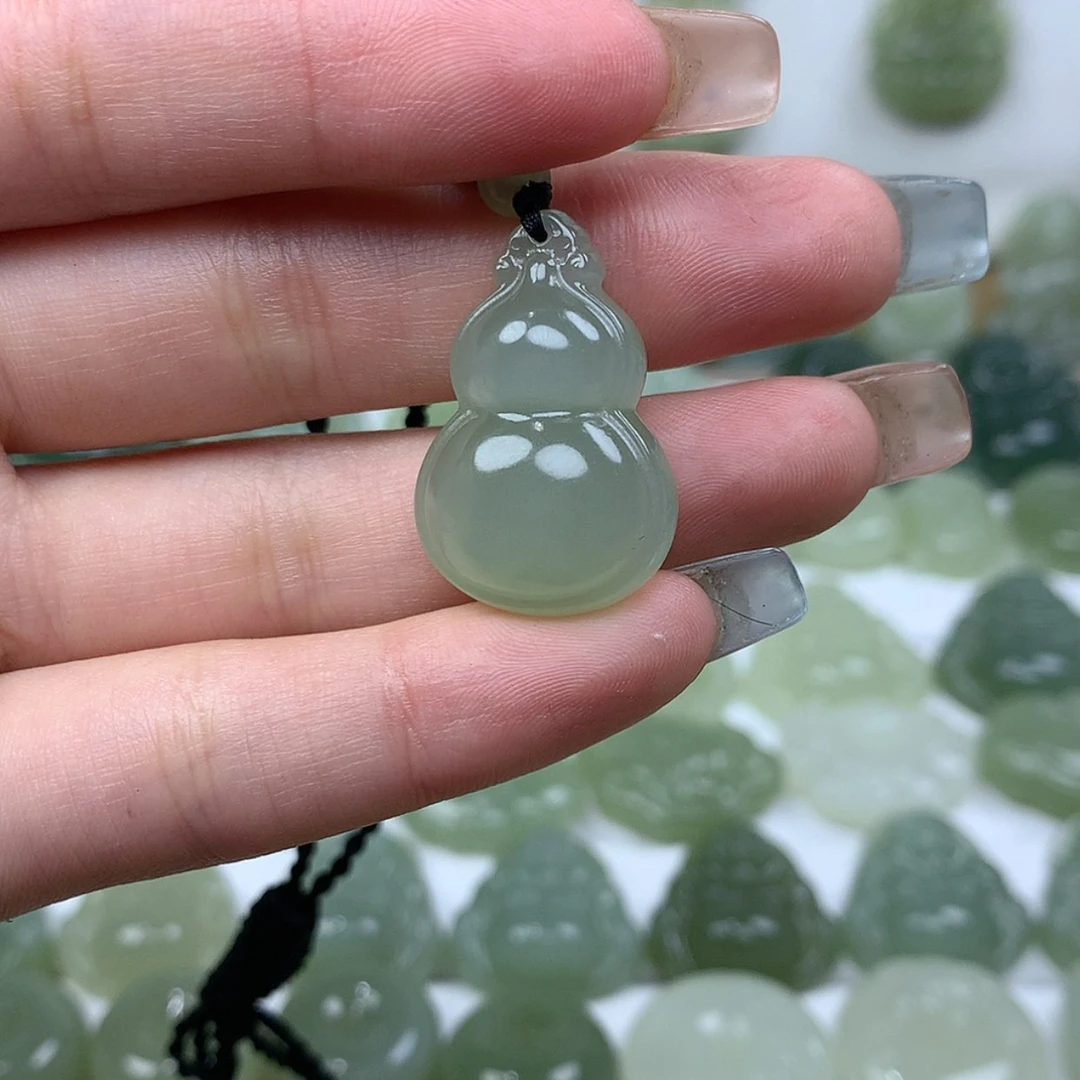 【闪购商品】颈饰未镶嵌和田玉