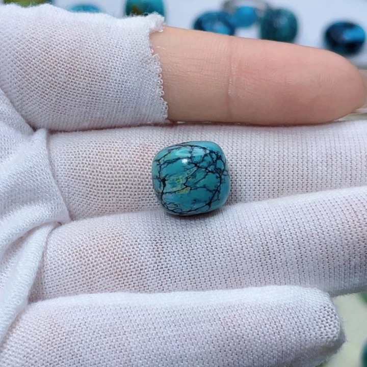 绿松石未镶嵌饰品