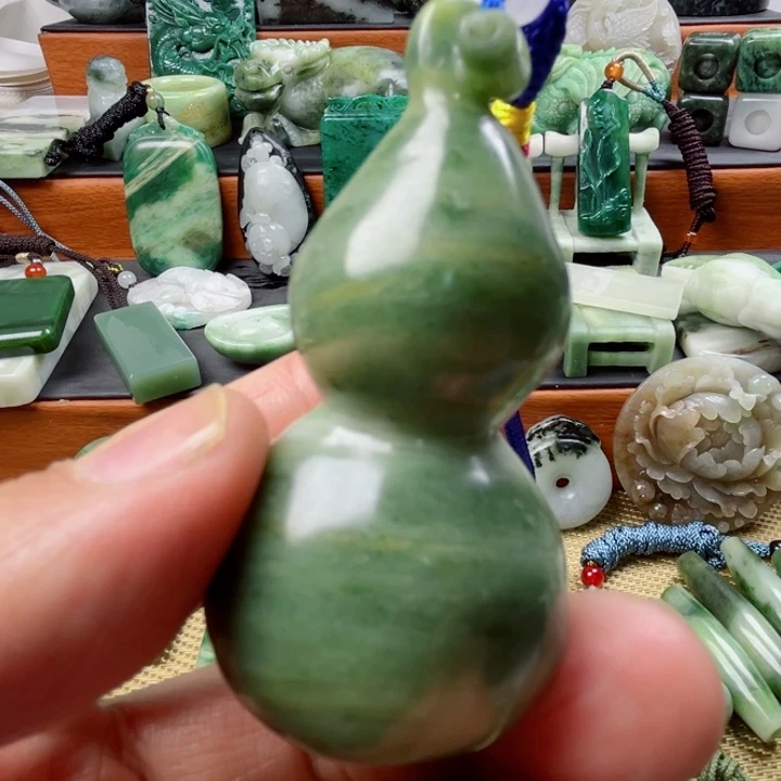 独山玉未镶嵌珠宝半成品