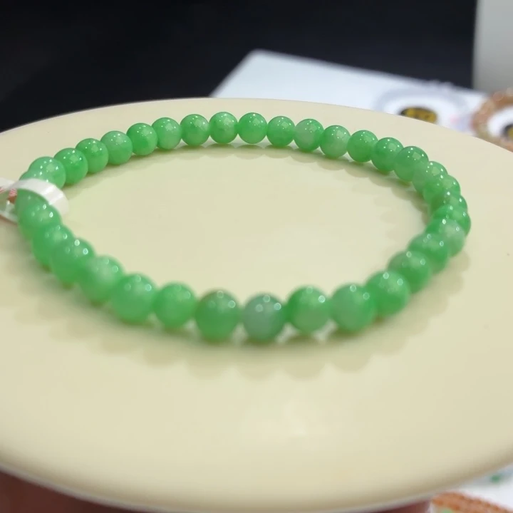 翡翠未镶嵌手链卡5.5