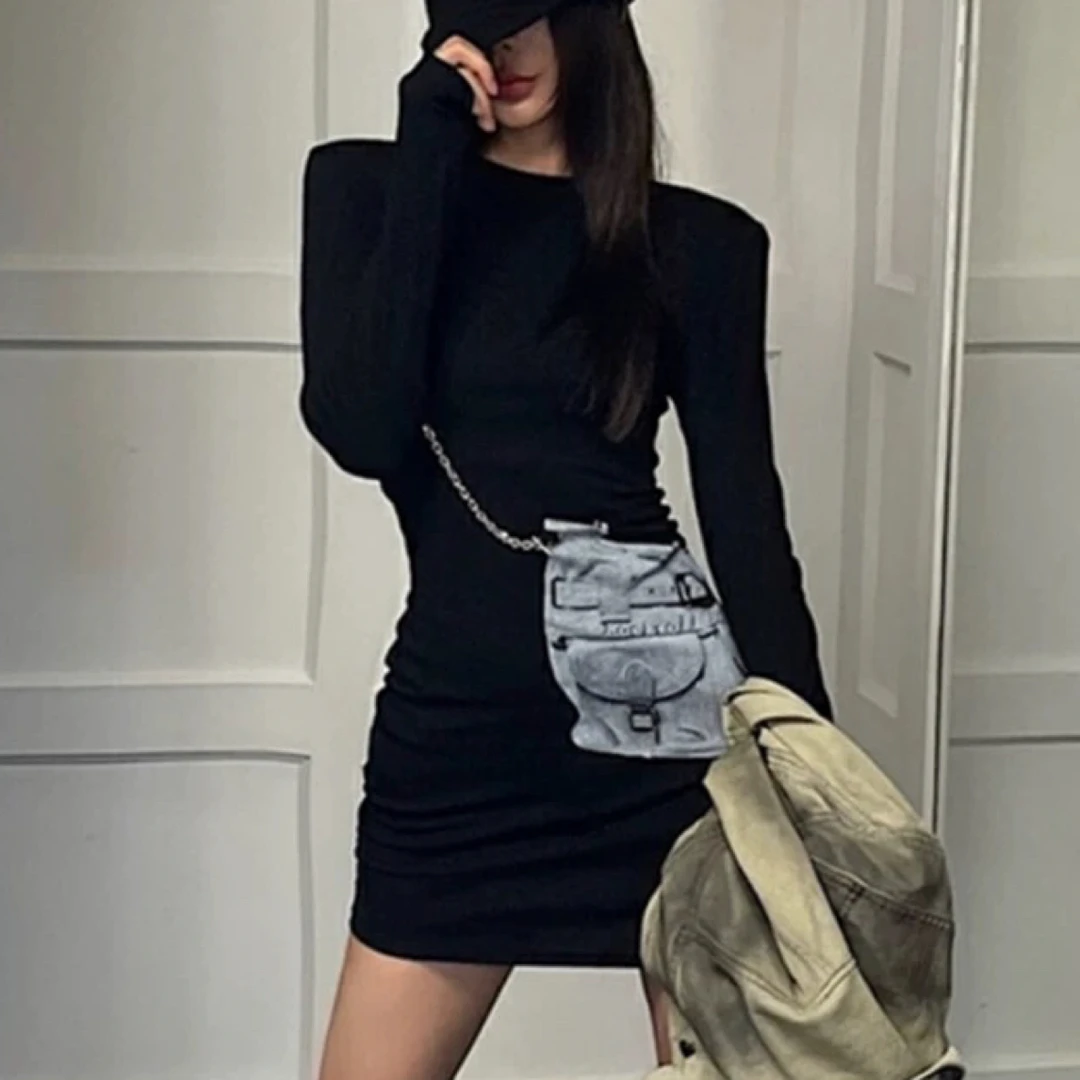 【月姐家】辣妹挎包印花设计感连衣裙配可拆卸链条圆领T恤裙