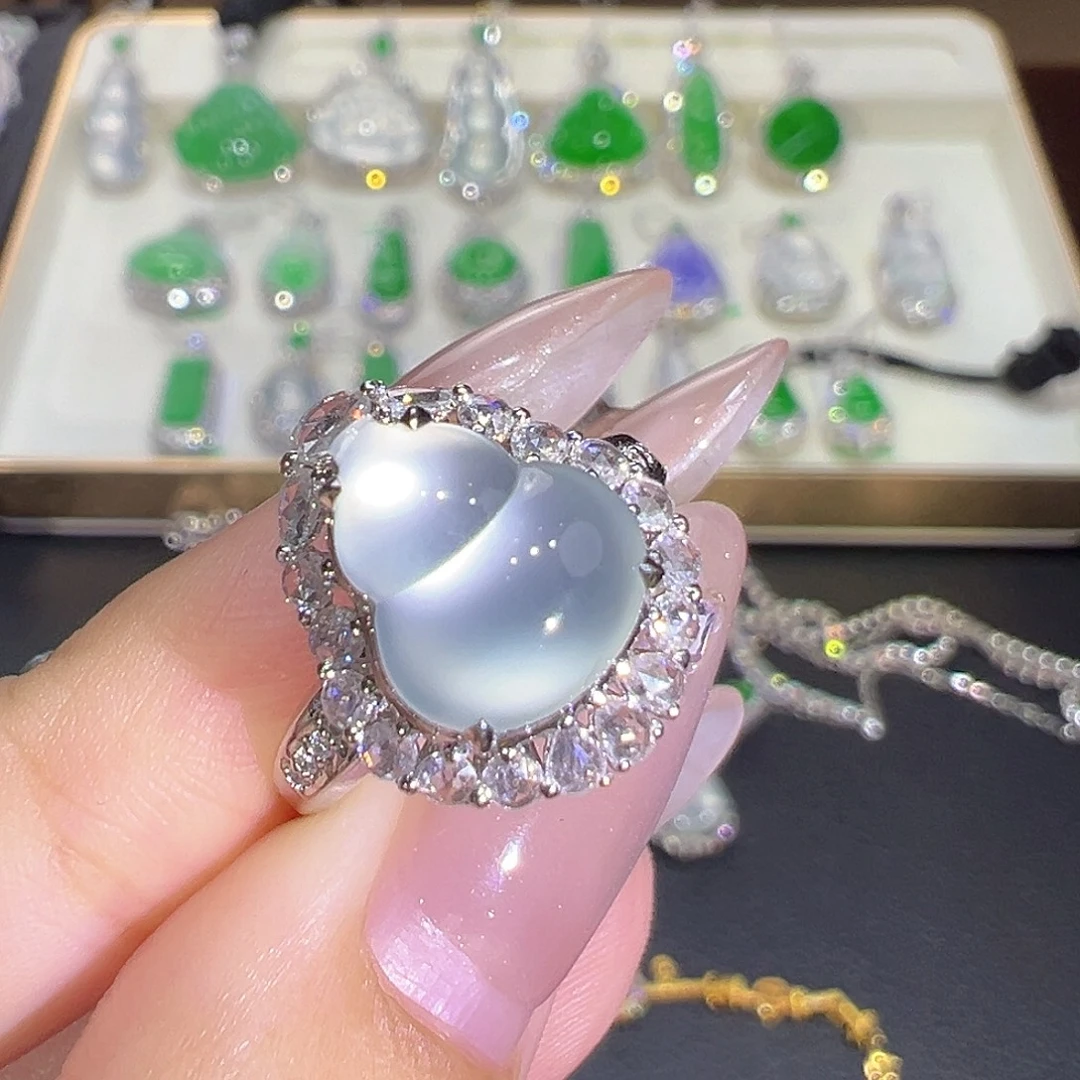 翡翠18K金镶嵌戒指翡翠