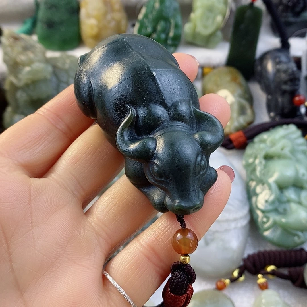 和田玉（糖玉）颈饰未镶嵌