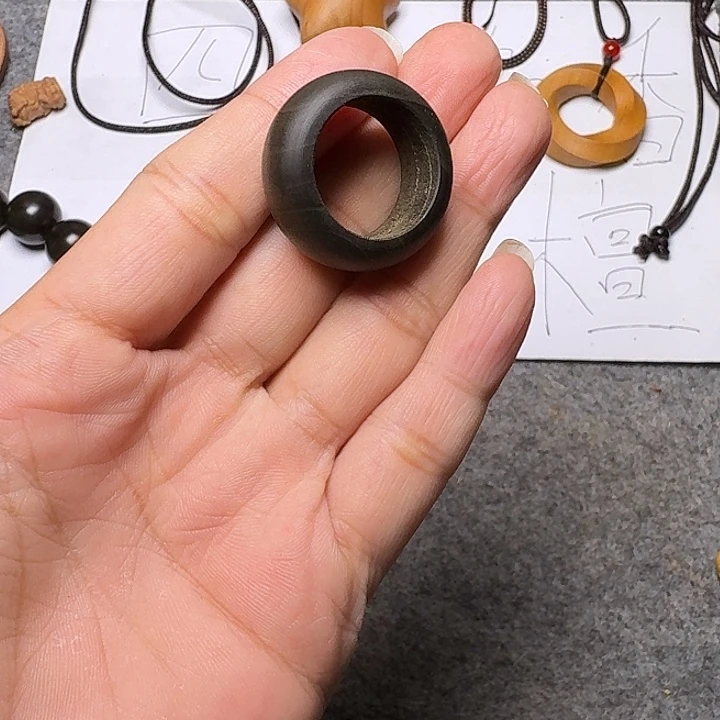 无事牌檀香木老山檀香阴沉跑环内径2.0