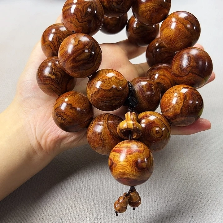 悠**衣越南黄花梨手持一串
