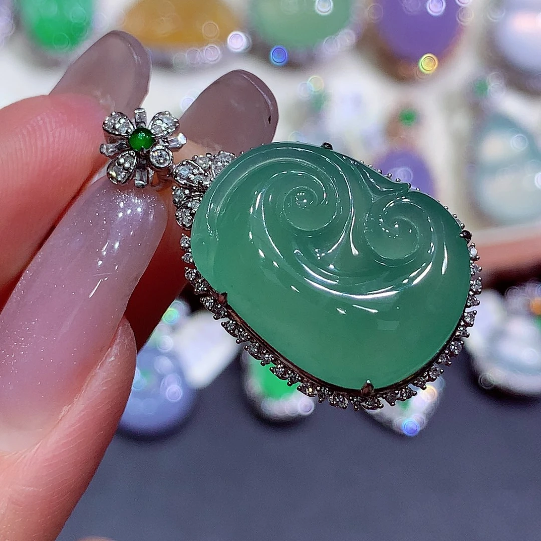 翡翠18K金镶嵌吊坠(不含链)