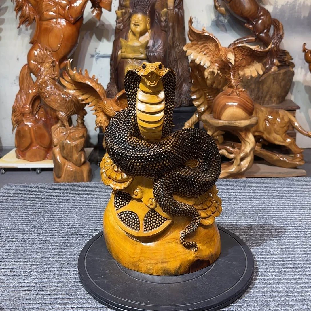 香樟木纯手工雕刻工艺品