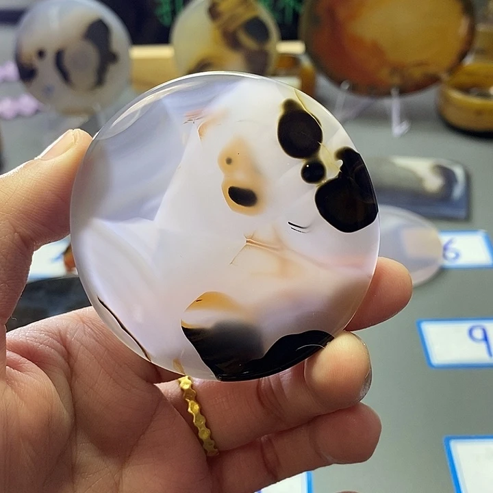 玛瑙/玉髓未镶嵌珠宝半成品129