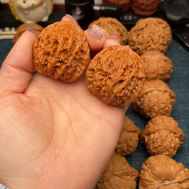 文玩核桃吊坠全品麦穗虎头38