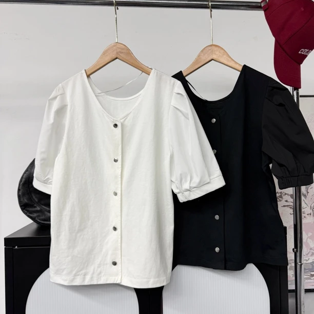 0717两色显瘦扣子款泡泡袖短袖百搭休闲T恤