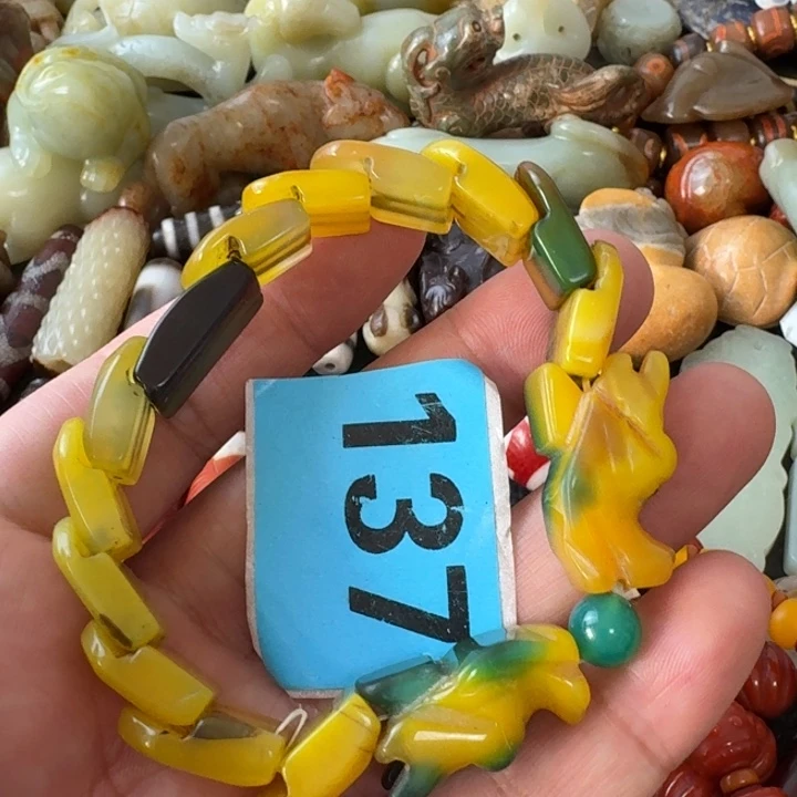 玛瑙/玉髓未镶嵌颈饰