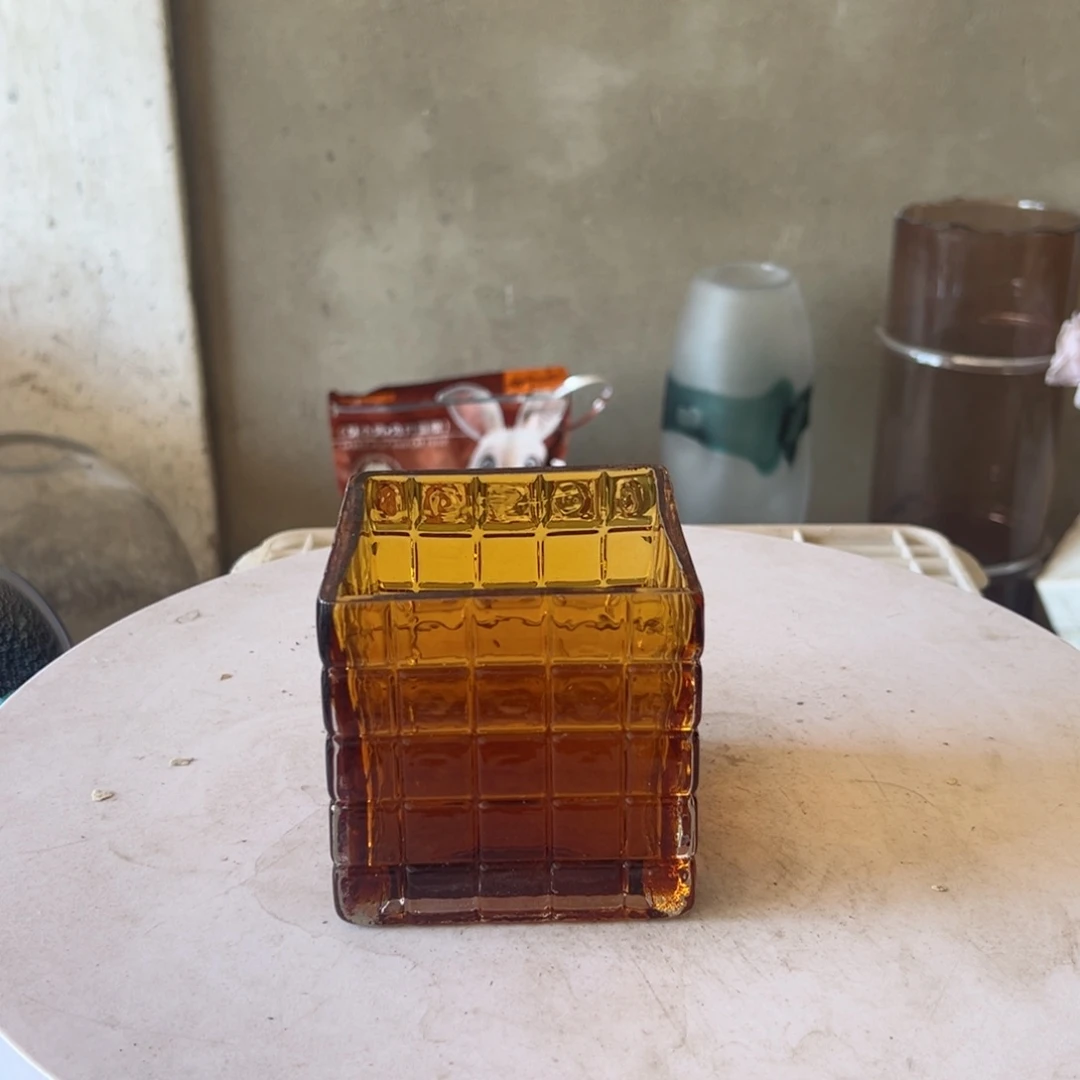 弘扬琉璃花器微瑕高度10