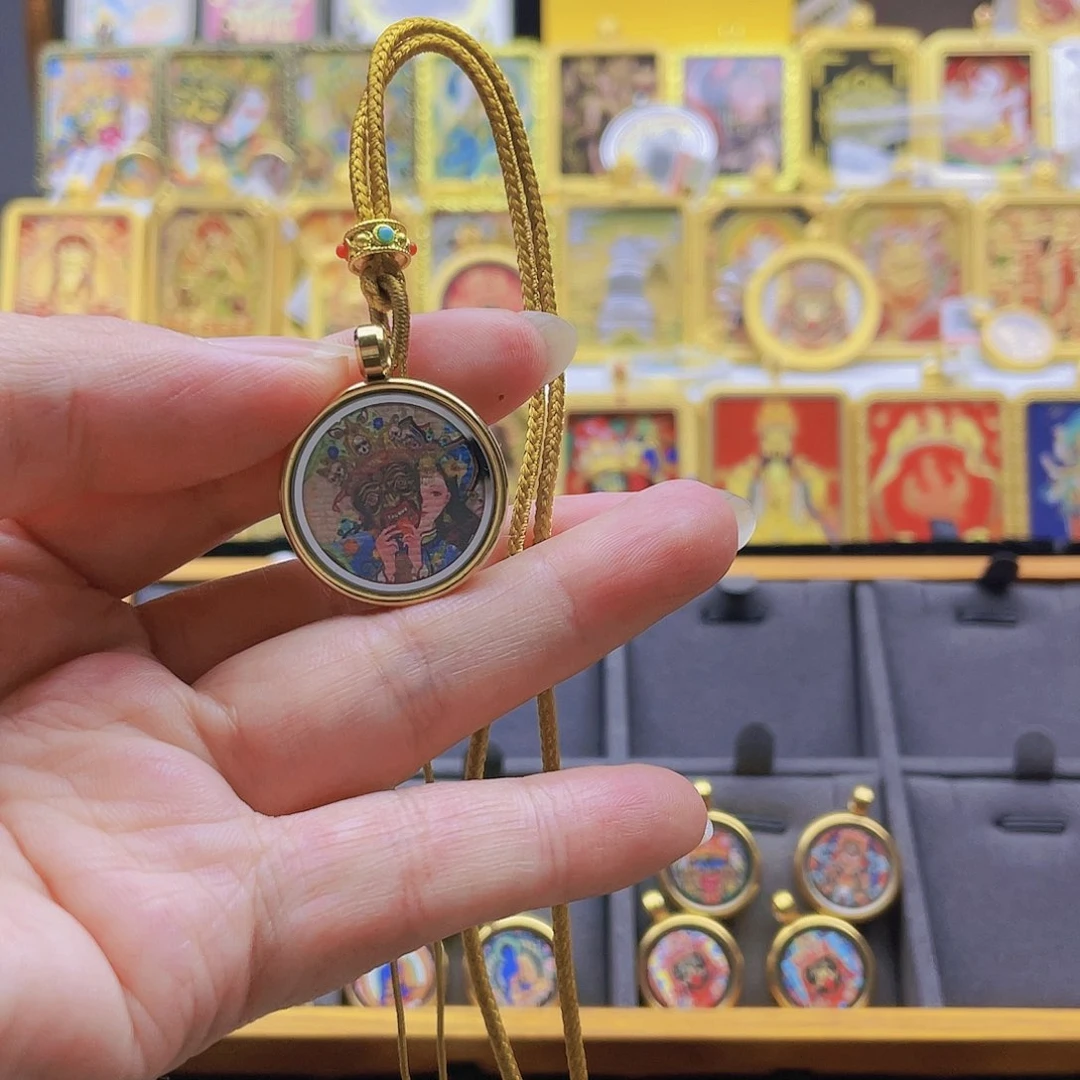 吊坠唐卡的制作过程和工艺