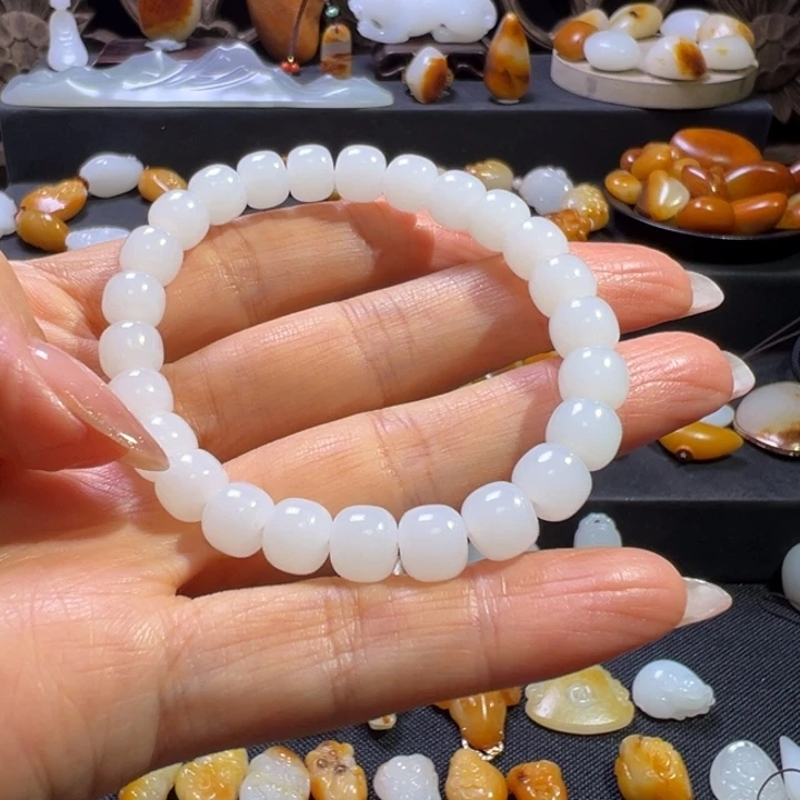 A***G和田玉未镶嵌颈饰