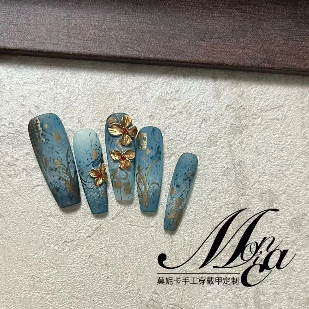 【苍蓝绣金】莫妮卡｜手绘雕花秋冬磨砂款纯手工穿戴甲