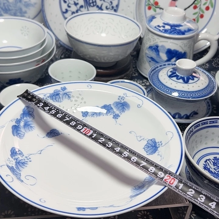 陶青花玲珑8寸葡萄盘子