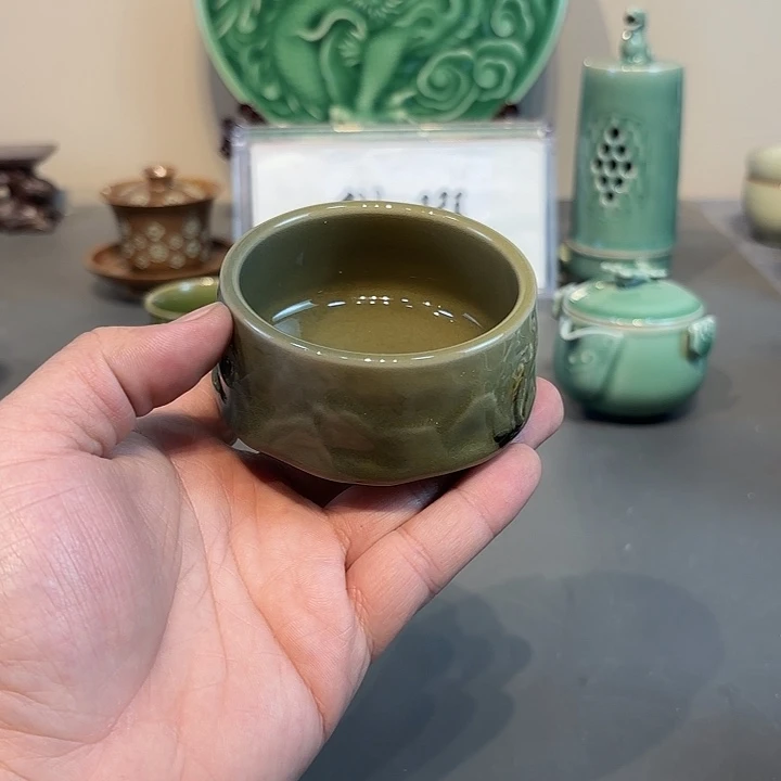 瓷片龙泉青瓷福利青瓷